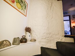 Apt 1 44/45 Coombe Street