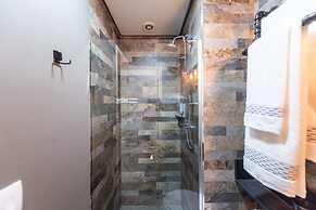 Summit Pinheiros by Okaeri Home Aparts