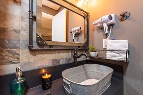 Summit Pinheiros by Okaeri Home Aparts