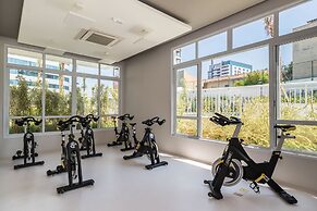 Summit Pinheiros by Okaeri Home Aparts