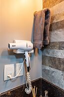 Summit Pinheiros by Okaeri Home Aparts