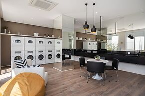 Summit Pinheiros by Okaeri Home Aparts