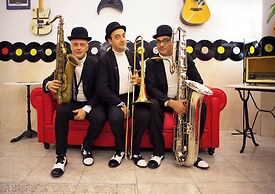 RED AND BLUES MUSIC HOTEL GENOVA