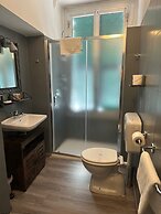 RED AND BLUES MUSIC HOTEL GENOVA