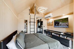 Bunkies-the Commissioner