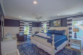 5 Bed Sleeps 12 With Water Views