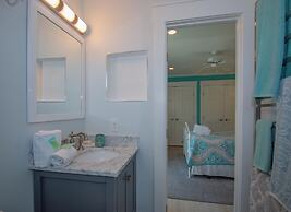 5 Bed Sleeps 12 With Water Views