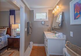 5 Bed Sleeps 12 With Water Views