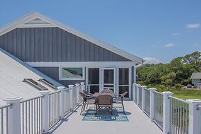 5 Bed Sleeps 12 With Water Views