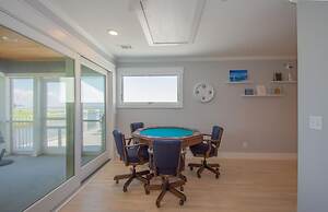 5 Bed Sleeps 12 With Water Views