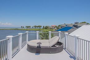 5 Bed Sleeps 12 With Water Views