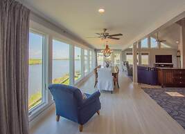 5 Bed Sleeps 12 With Water Views