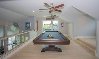 5 Bed Sleeps 12 With Water Views