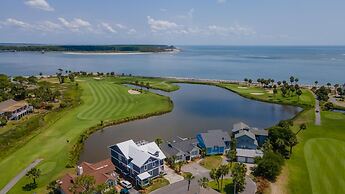 5 Bed Sleeps 12 With Water Views