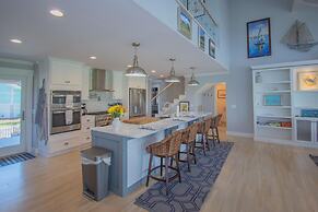 5 Bed Sleeps 12 With Water Views