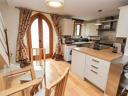 Two The Chapel - Staveley