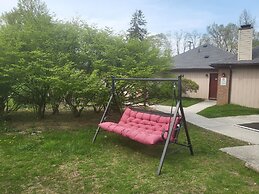 Inn of the Dove - Luxury Romantic Suites with Jacuzzi & Fireplace at H