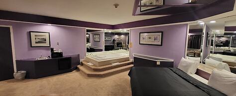 Inn of the Dove - Luxury Romantic Suites with Jacuzzi & Fireplace at H