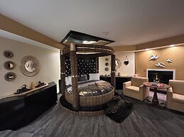 Inn of the Dove - Luxury Romantic Suites with Jacuzzi & Fireplace at H