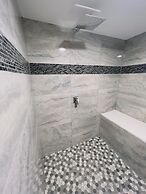 Inn of the Dove - Luxury Romantic Suites with Jacuzzi & Fireplace at H