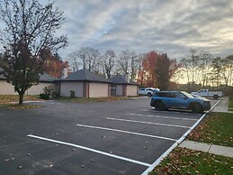 Inn of the Dove - Luxury Romantic Suites with Jacuzzi & Fireplace at H