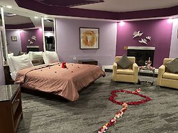 Inn of the Dove - Luxury Romantic Suites with Jacuzzi & Fireplace at H