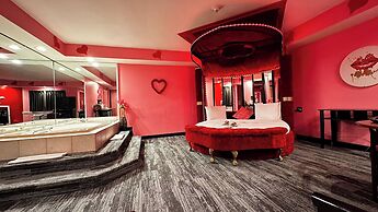 Inn of the Dove - Luxury Romantic Suites with Jacuzzi & Fireplace at H