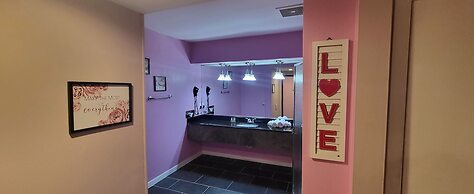 Inn of the Dove - Luxury Romantic Suites with Jacuzzi & Fireplace at H