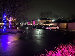 Inn of the Dove - Luxury Romantic Suites with Jacuzzi & Fireplace at H