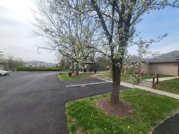 Inn of the Dove - Luxury Romantic Suites with Jacuzzi & Fireplace at H