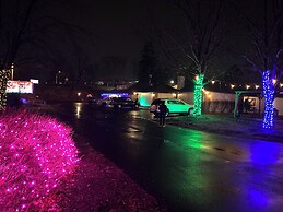 Inn of the Dove - Luxury Romantic Suites with Jacuzzi & Fireplace at H