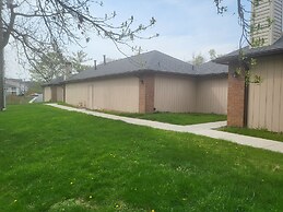 Inn of the Dove - Luxury Romantic Suites with Jacuzzi & Fireplace at H