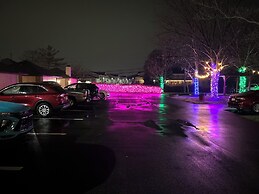 Inn of the Dove - Luxury Romantic Suites with Jacuzzi & Fireplace at H