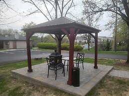 Inn of the Dove - Luxury Romantic Suites with Jacuzzi & Fireplace at H