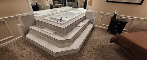 Inn of the Dove - Luxury Romantic Suites with Jacuzzi & Fireplace at H