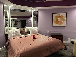 Inn of the Dove - Luxury Romantic Suites with Jacuzzi & Fireplace at H
