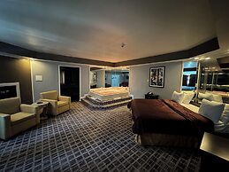 Inn of the Dove - Luxury Romantic Suites with Jacuzzi & Fireplace at H