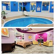 Inn of the Dove - Luxury Romantic Suites with Jacuzzi & Fireplace at H