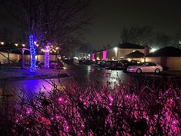 Inn of the Dove - Luxury Romantic Suites with Jacuzzi & Fireplace at H