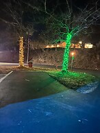 Inn of the Dove - Luxury Romantic Suites with Jacuzzi & Fireplace at H