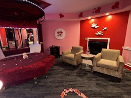 Inn of the Dove - Luxury Romantic Suites with Jacuzzi & Fireplace at H