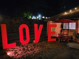 Inn of the Dove - Luxury Romantic Suites with Jacuzzi & Fireplace at H