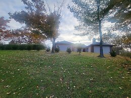 Inn of the Dove - Luxury Romantic Suites with Jacuzzi & Fireplace at H