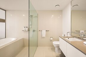 Circle on Cavill - Coastal Letting