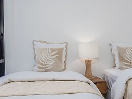 Circle on Cavill - Coastal Letting