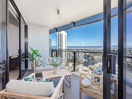 Circle on Cavill - Coastal Letting