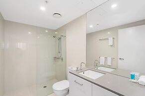 Circle on Cavill - Coastal Letting