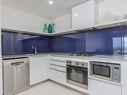 Circle on Cavill - Coastal Letting