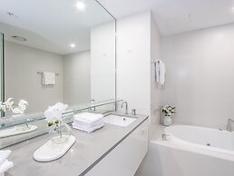 Circle on Cavill - Coastal Letting