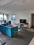 Circle on Cavill - Coastal Letting